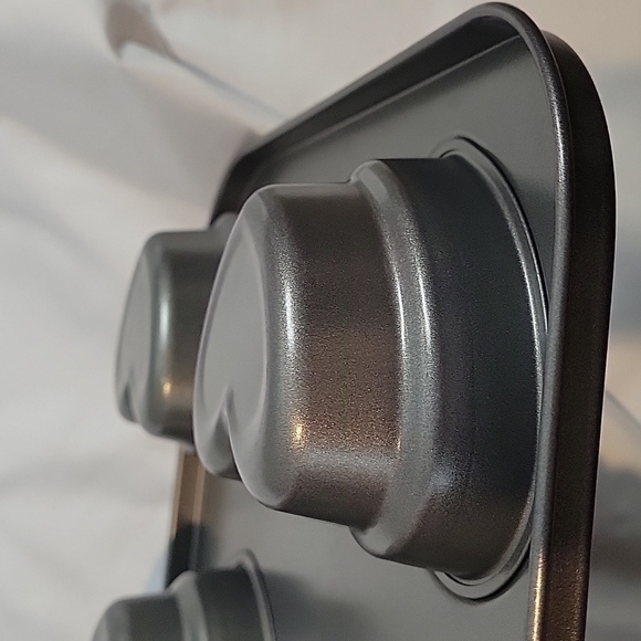 Cake Boss heart baking pan tin - Picture 4 of 6